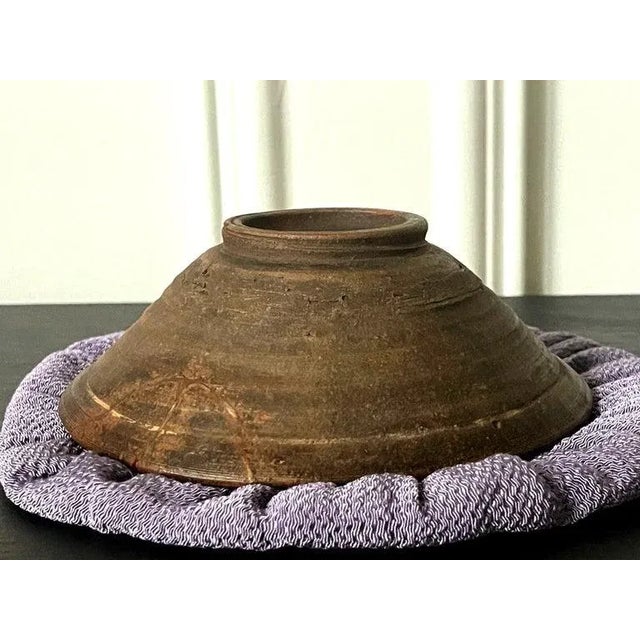 Brown Korean Ceramic Kakinoheta Chawan Tea Bowl For Sale - Image 8 of 12