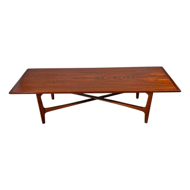 Mid-Century Modern Coffee Table For Sale