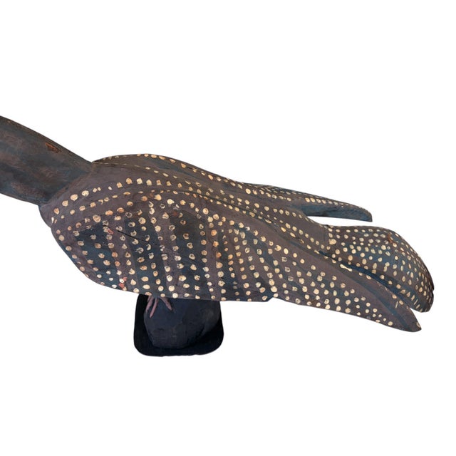 1960s Vintage Lg Hand Carved Wooden Folk Art Sculpture of a Parrot 25" For Sale - Image 5 of 7