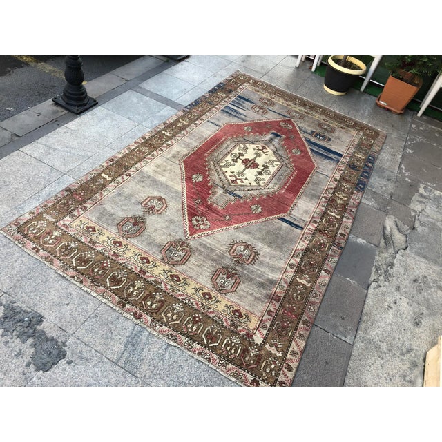 Art Deco 1960s Oushak Handmade Rug- 5′6″ × 9′7″ For Sale - Image 3 of 11