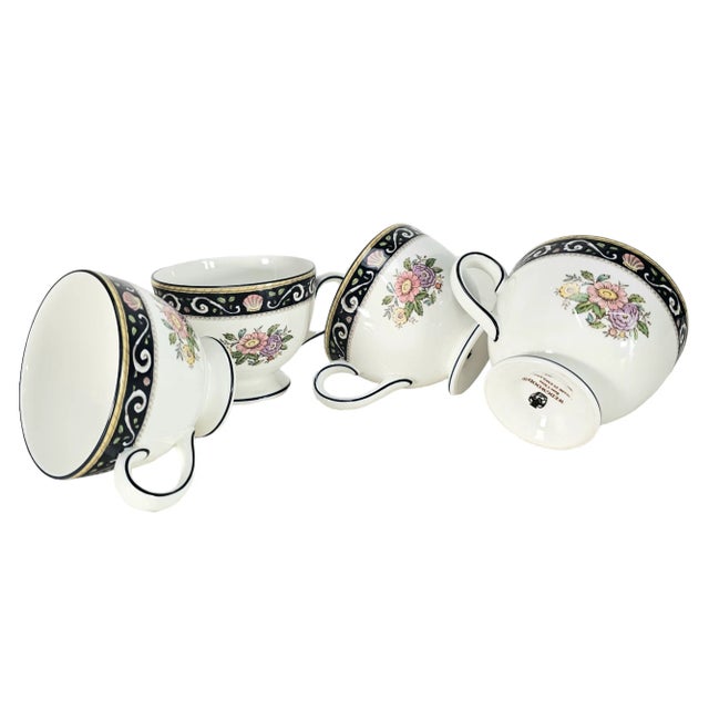English Vintage Wedgwood Runnymede Bone China Tea Cups, England Floral & Shell Motif Set of 4 For Sale - Image 3 of 11