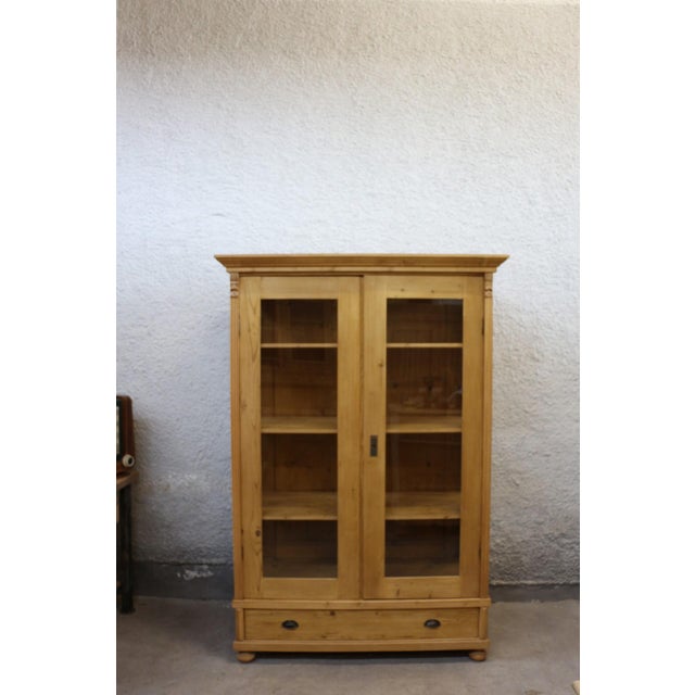 Antique Wilhelminian Showcase in Spruce For Sale - Image 5 of 9
