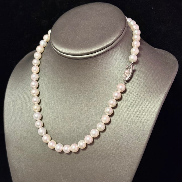 1990s Mikimoto Akoya Pearl Necklace 17" Sterling Silver 8 - 8.5 Mm Estate For Sale - Image 10 of 10