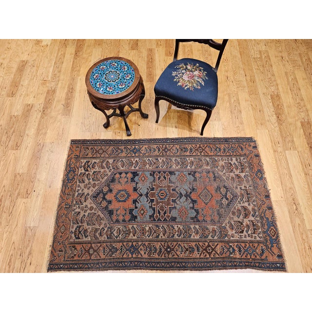 Antique Persian Malayer Area Rug, Hand-Knotted Wool, Geometric Pattern, 4x6, Ivory & Navy For Sale - Image 11 of 18