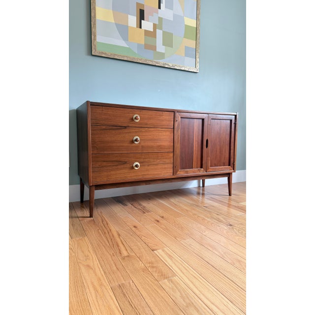 1960s Vintage MCM Petite Credenza Attributed to Jack Cartwright for Founders For Sale - Image 5 of 12