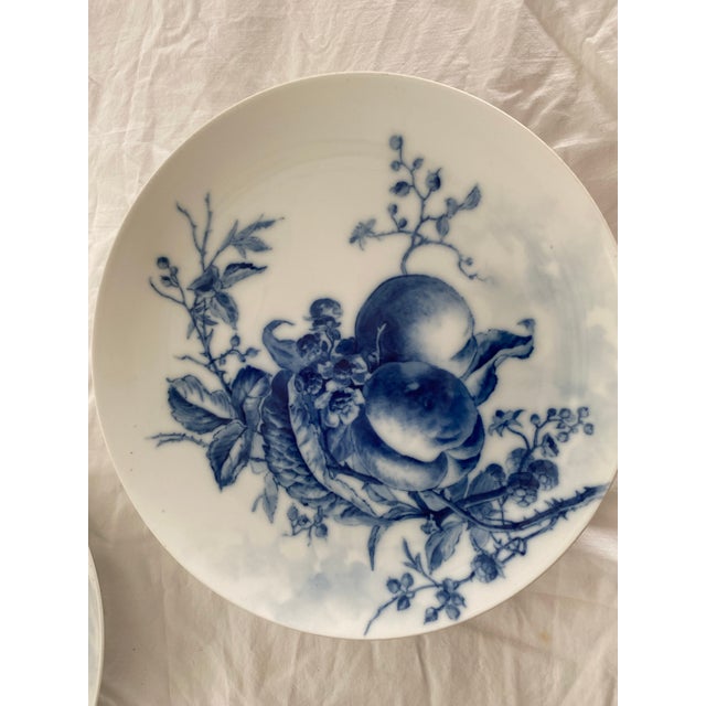 Blue and White Early 19th Century Gotham Set of 3 Plates For Sale In Greenville, SC - Image 6 of 9