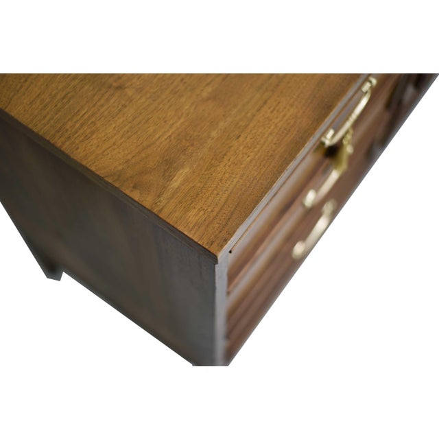 1960s Mid Century Modern Walnut Dresser by United Furniture For Sale - Image 13 of 15