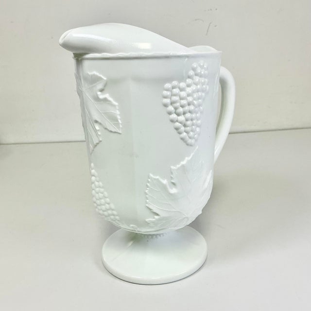 Glass 1970s Vintage Americana Arts & Crafts Indiana Glass Grape Milk Glass 64 Oz Pitcher For Sale - Image 7 of 14