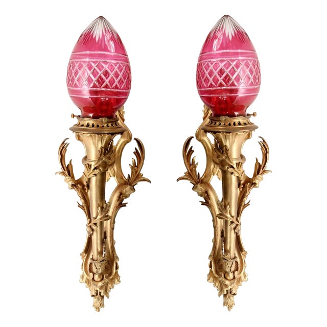 French Gilt Bronze Wall Lights in Cut Glass, Set of 2 For Sale