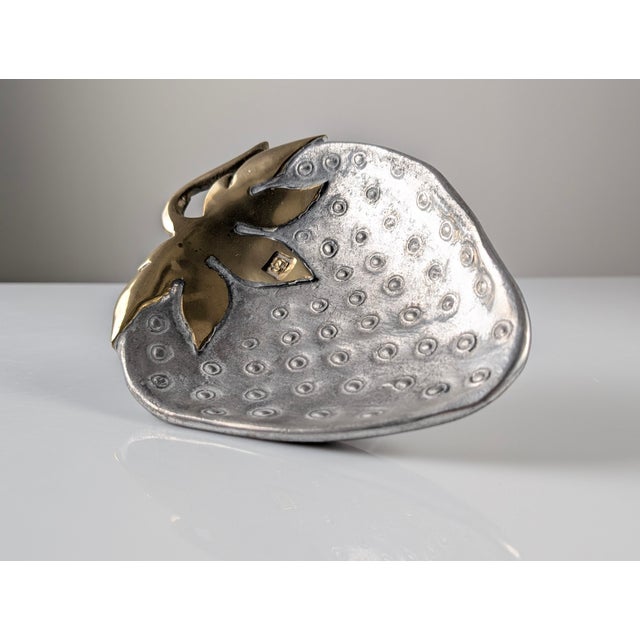 Strawberry Tray in Brass and Aluminum by David Marshall, Spain, 1970s For Sale - Image 9 of 13