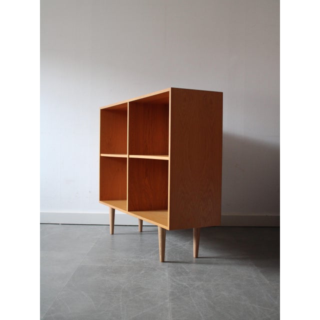 1960s Vintage Danish Bookcase in Oak, 1960s For Sale - Image 5 of 9