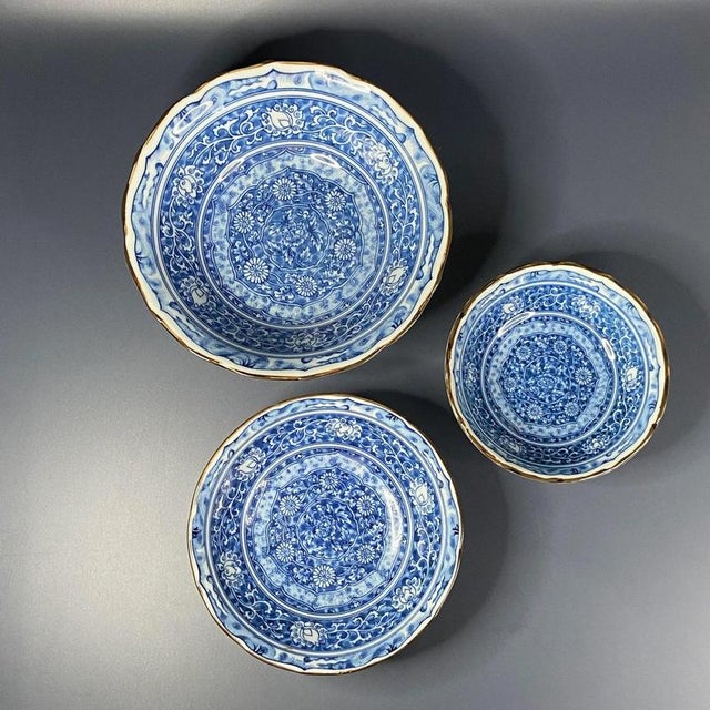Vintage Japanese Signed Blue And White Porcelain Serving Bowl. Set of 3, Seto Ware These beautiful seto ware bowls/plates...