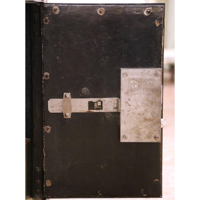19th Century French Polished Cast Iron Safe With Key and Two-Letter Combination For Sale - Image 11 of 14