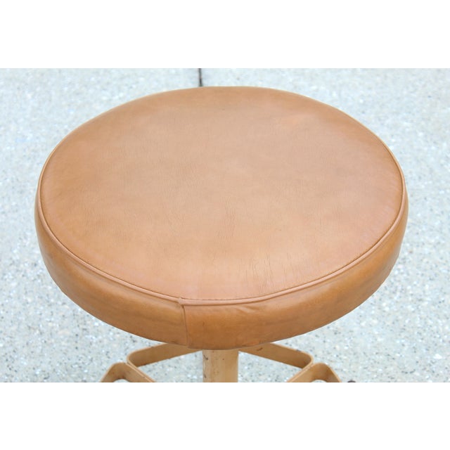 Beige Vintage Swivel Stool, Industrial Medical / Drafting Classic (C. 1970s) For Sale - Image 8 of 16