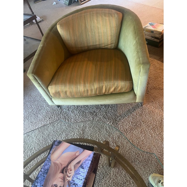 Mid-Century Modern Attributed to Erwin-Lambeth Curved Chrome Lounge Chair With Olive Velvet Upholstery, 1970s For Sale - Image 3 of 11