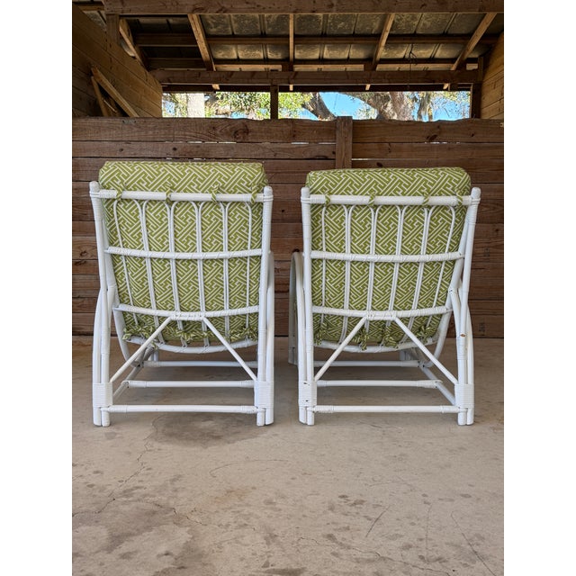 Heywood-Wakefield Vintage Mid-Century Bent Rattan Lounge Chairs With Quadrille China Seas Upholstery For Sale - Image 4 of 12