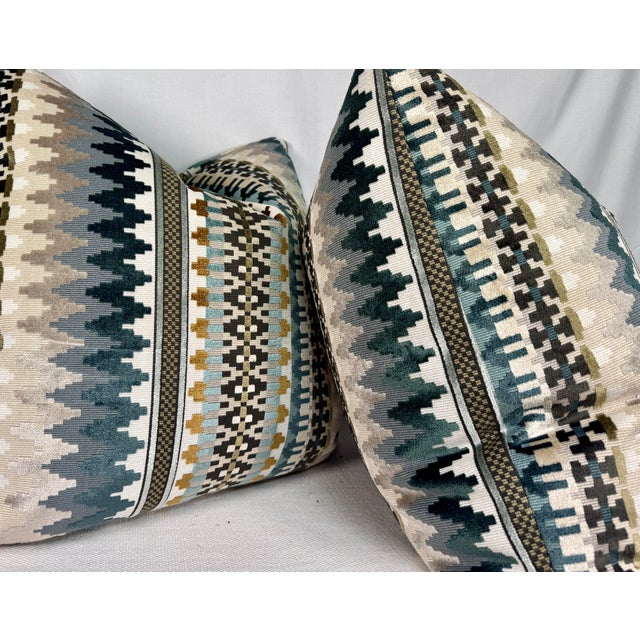 Transitional Romo "Talulah Epingle Velvet" in Tourmaline 22" Pillows-a Pair For Sale - Image 3 of 3