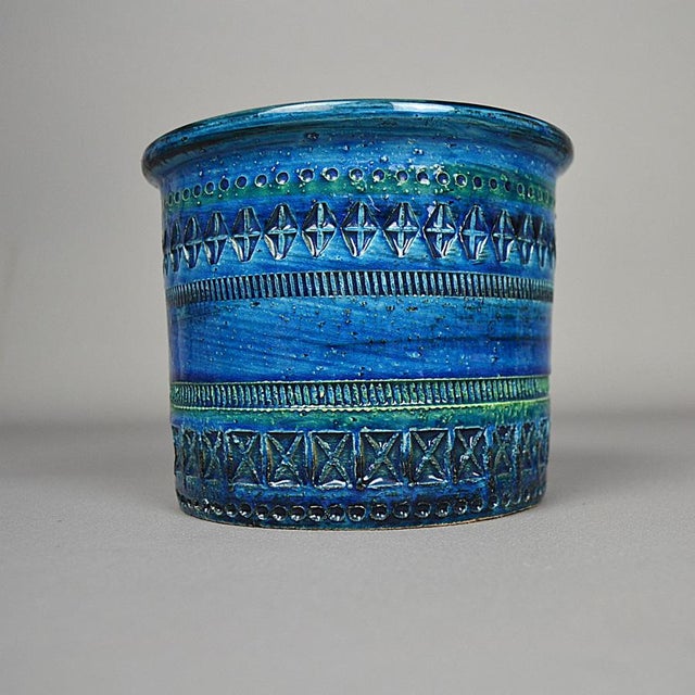 Rimini Blue Flowerpot Cover or Vase by Aldo Londi for Bitossi, 1950s For Sale - Image 4 of 11