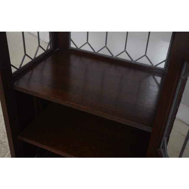 Stickley Stickley Roycroft Mission Oak Leaded Glass Cabinet For Sale - Image 4 of 18
