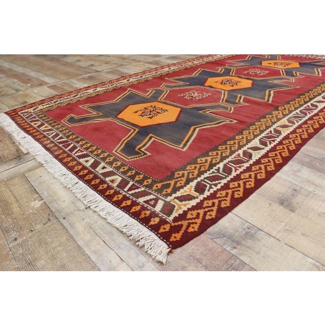 Vintage Persian Shiraz Kilim Rug - 05'06 X 09'08 For Sale In Dallas - Image 6 of 9