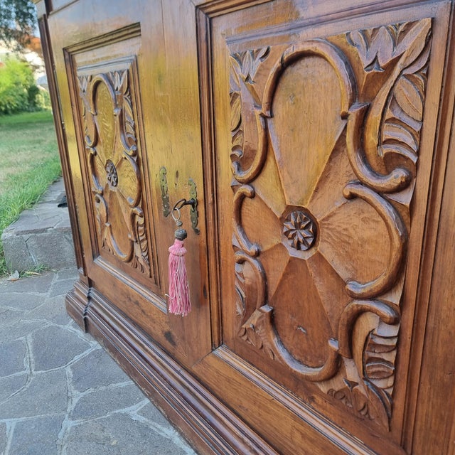 Brown 18th Century Turin Villa Walnut Sideboard For Sale - Image 8 of 17