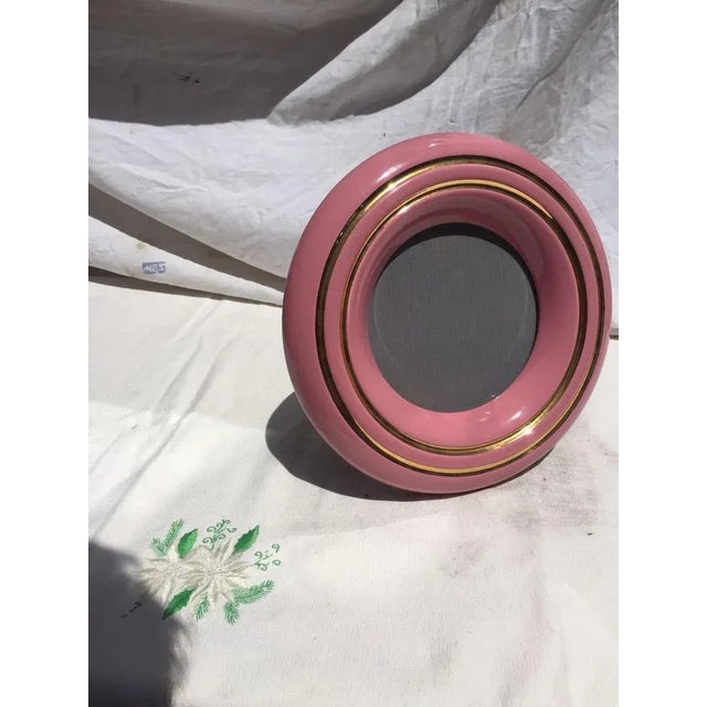 1980s Italian Photo Frame in Pink Lacquered Wood, Italy, 1980s For Sale - Image 5 of 10