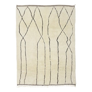 Minimalist Hand-Knotted Wool Rug by Azele Studio For Sale