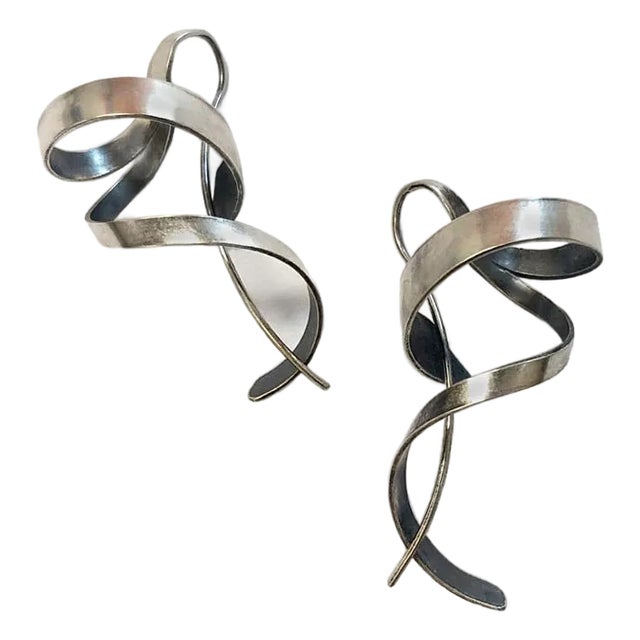 Silver Swirls, American Modernist Silver Earrings, Gerhard Herbst Studio 2-Pieces For Sale