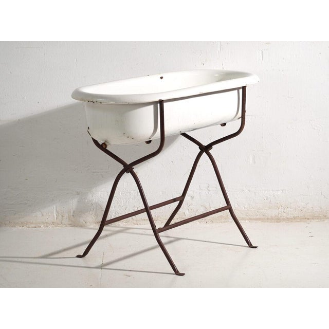 Bathtub in Enamelled Iron, Central Europe, 1950 For Sale - Image 10 of 14