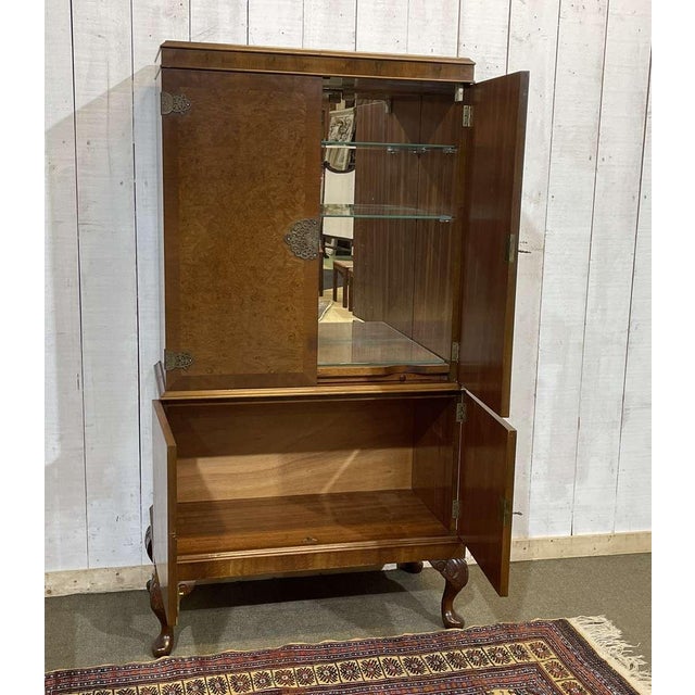 English Bar Buffet in Walnut and Walnut Burl, 1950s For Sale - Image 9 of 18