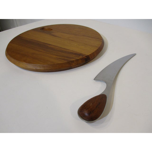 Mid-Century Modern Mid 20th Century Dansk Charcuterie Board With Knife by Torun Denmark- 2 Pieces For Sale - Image 3 of 8