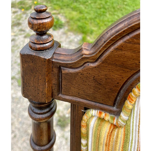 Ethan Allen Royal Charter Oak Dining Chairs - Set of 3 For Sale In New York - Image 6 of 10