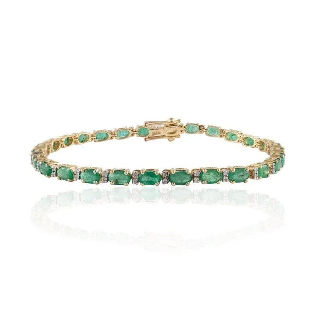 Chic 6 Carats Natural Zambian Emerald 14k Gold Bracelet For Sale - Image 4 of 10