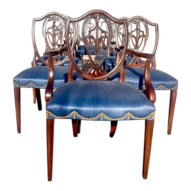 Late 19th Century A Set of 8 Hepplewhite Dining Chairs, Mahogany For Sale