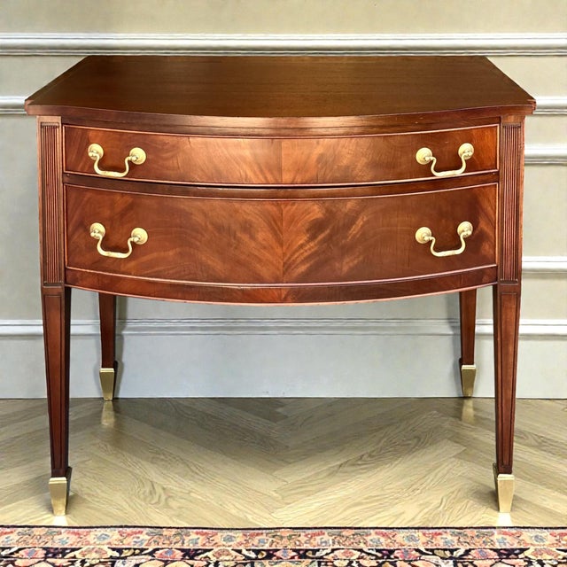 Mid 20th Century Federal Bow Front Flame Mahogany Server | Console | Petite Sideboard For Sale - Image 11 of 11