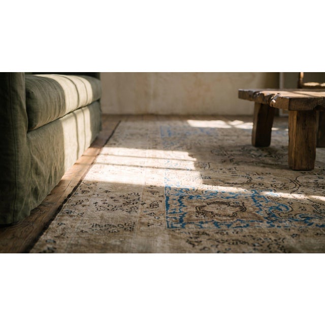 Textile 1890s Tan Camel Medallion Antique s.e. Kirman Lavar Carpet 4' X 6'4" Wool Knotted Rug For Sale - Image 7 of 8