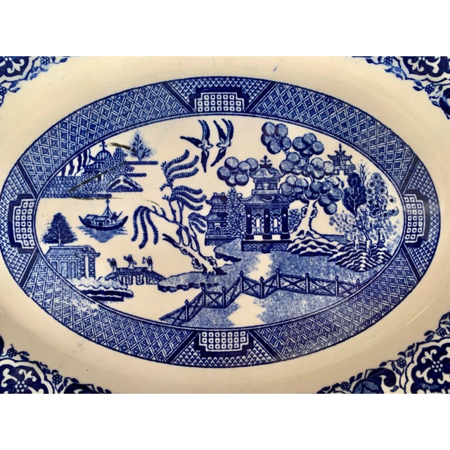 1940s 1940s Chinoiserie Blue Willow Platter Homer Laughlin For Sale - Image 5 of 7