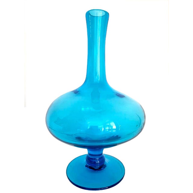 Offered is iconic Blenko Glass Genie Bottle decanter Model #6212 designed by Wayne Husted in 1962. Shown here in Blenko...