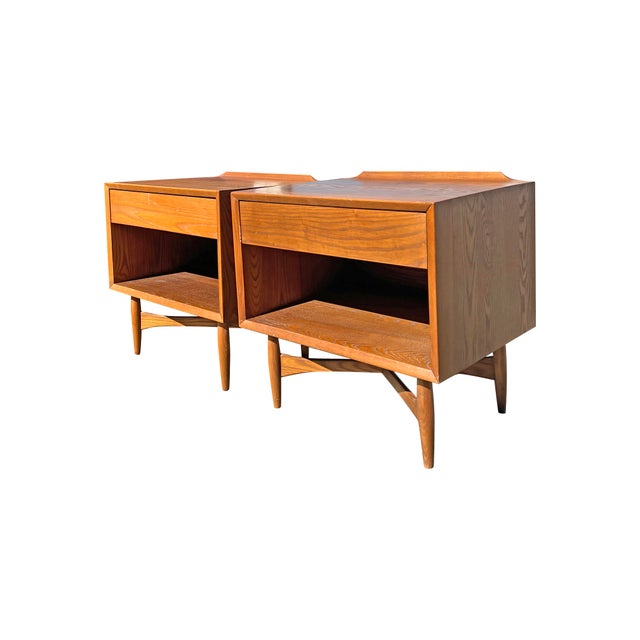 1970s Vintage Mid Century Modern Oak Floating Nightstands or End Tables, A Pair For Sale - Image 5 of 9