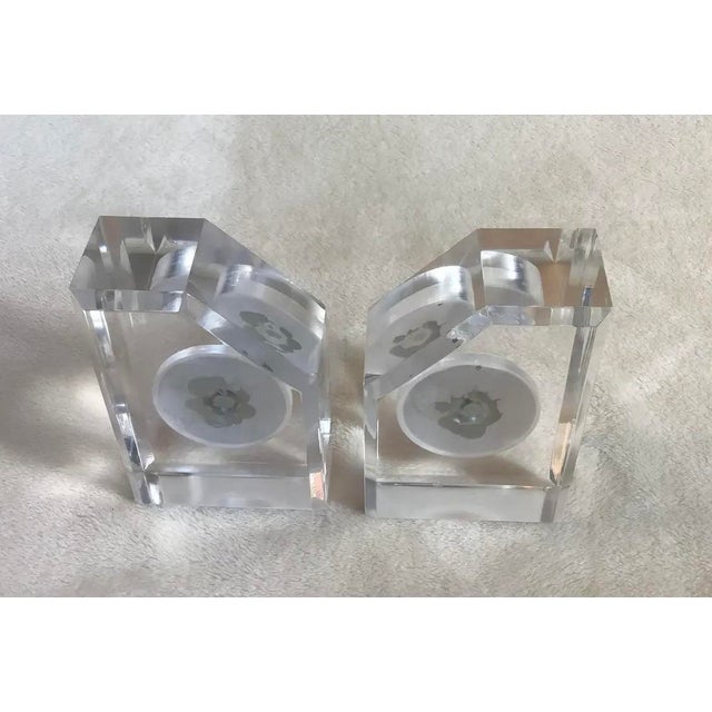 1970s Pair of Ritts Astrolite Style Modern Abstract Sculptural Lucite Bookends, Circa 70s For Sale - Image 5 of 10