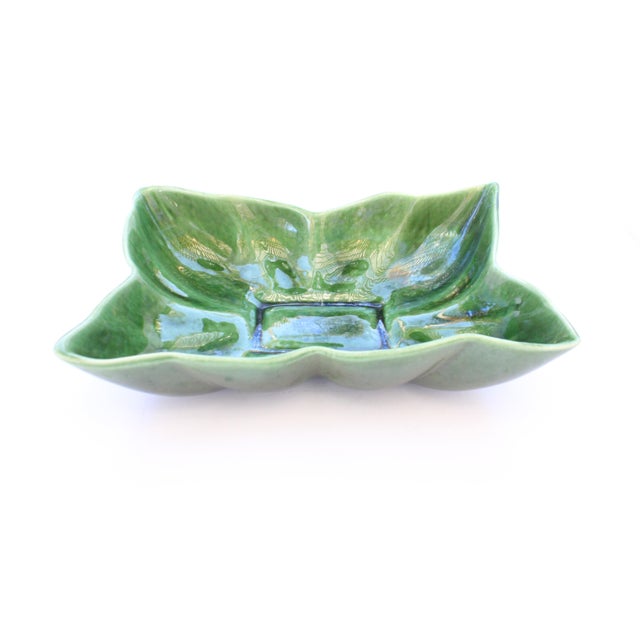 MCM vintage unique leaf-like or butterfly shape catchall, striking vibrant glossy green glaze. Designed to hold keys,...
