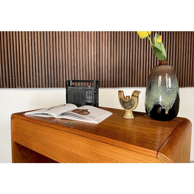 Danish Dressing Table in Teak with Brass Details and Fold-Out Mirror by Arne Wahl Iversen for Vinde Møbelfabrik, 1960s For Sale - Image 13 of 18