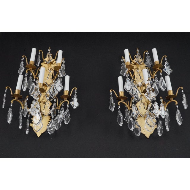French Mid 20th Century Pair of Restored French Plaza Hotel Crystal Wall Sconces For Sale - Image 3 of 10