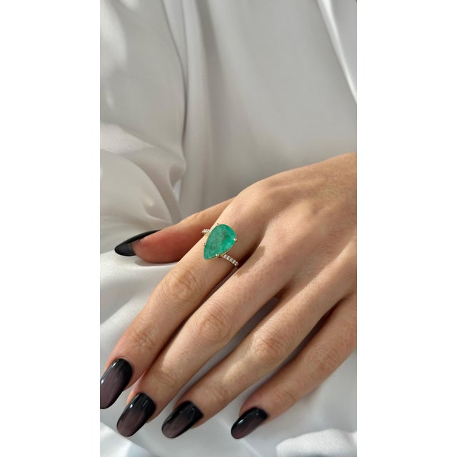 Traditional Natural Emerald Diamond Ring Size 7 14k Y Gold 7.17 TCW Certified For Sale - Image 3 of 16