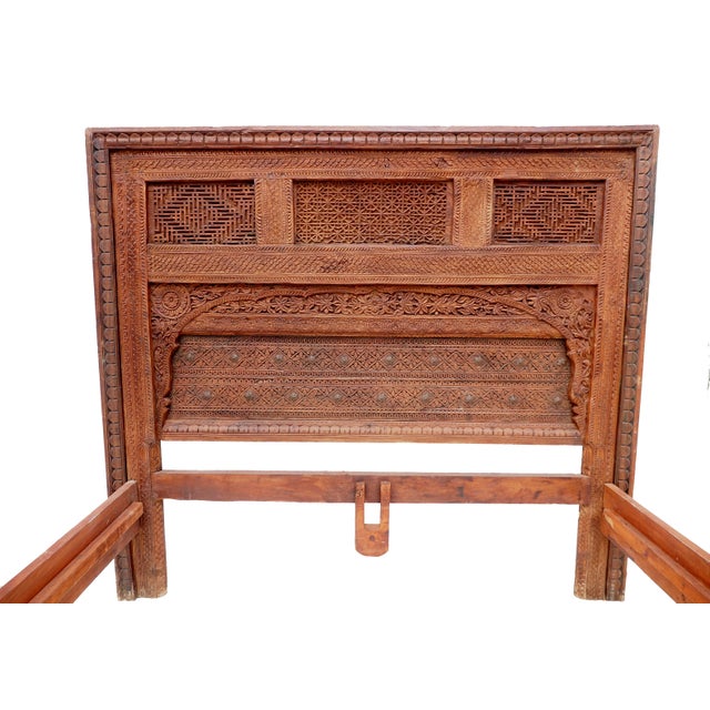Vintage Cedar Double Bed, Swat-Tal, Pakistan For Sale - Image 6 of 18