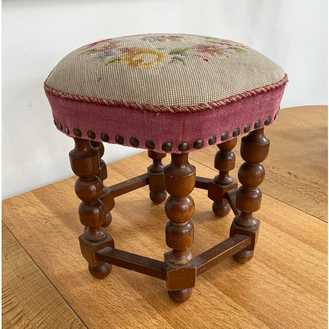 Vintage Mid-Century Walnut Footstool With Floral Needlepoint Tapestry For Sale In Raleigh - Image 6 of 7