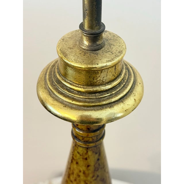 Mid 20th Century Vintage Borghese Italian Parcel Gilt Table Lamp With Original Shade Hollywood Palm Beach Regency Style For Sale - Image 5 of 11