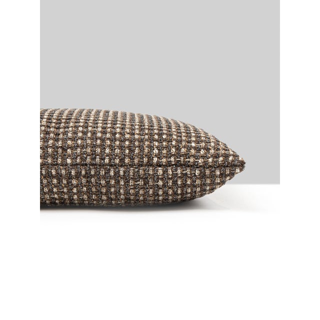 Performance fabric never looked chicer with our Heatherton woven. Featuring 14 fashionable colorways in recycled acrylic...