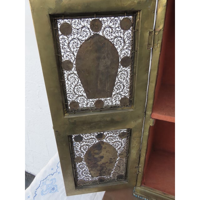 Nepalese Shrine Temple Prayer Cabinet Gilt Coral Turquoise Figural Altar 4491b For Sale - Image 14 of 18