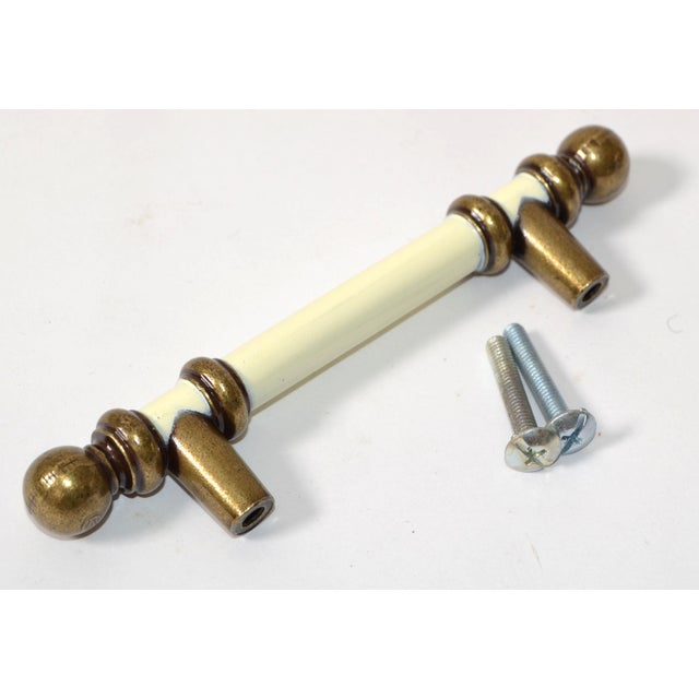 1970s Set of 5 Mid-Century Modern Brass Beige Enamel Drawer Cabinet Dresser Pulls Hardware For Sale - Image 5 of 12